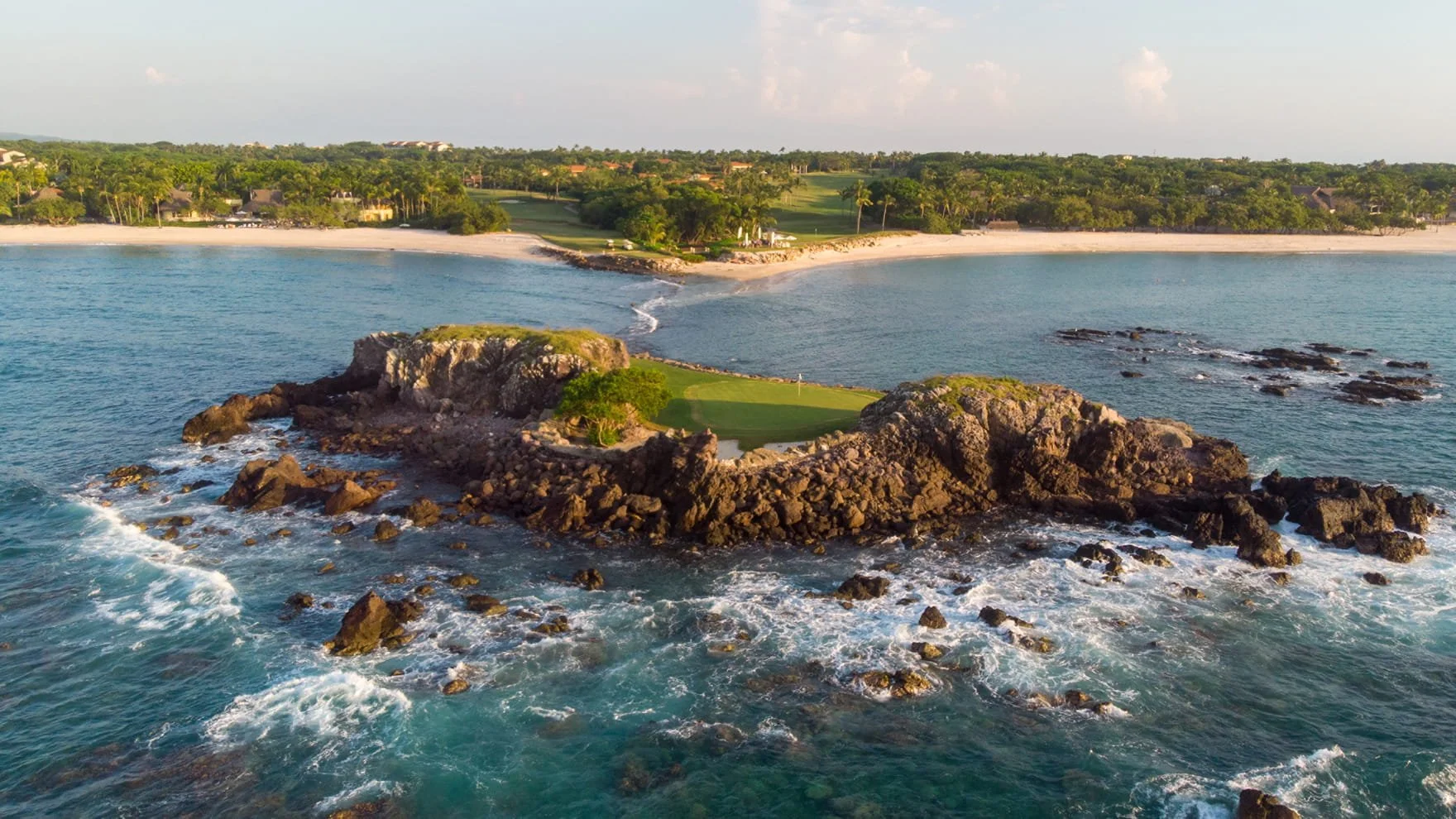 Panoramic view of the Private Estate beachfront — Ranchos Estates, Punta Mita
